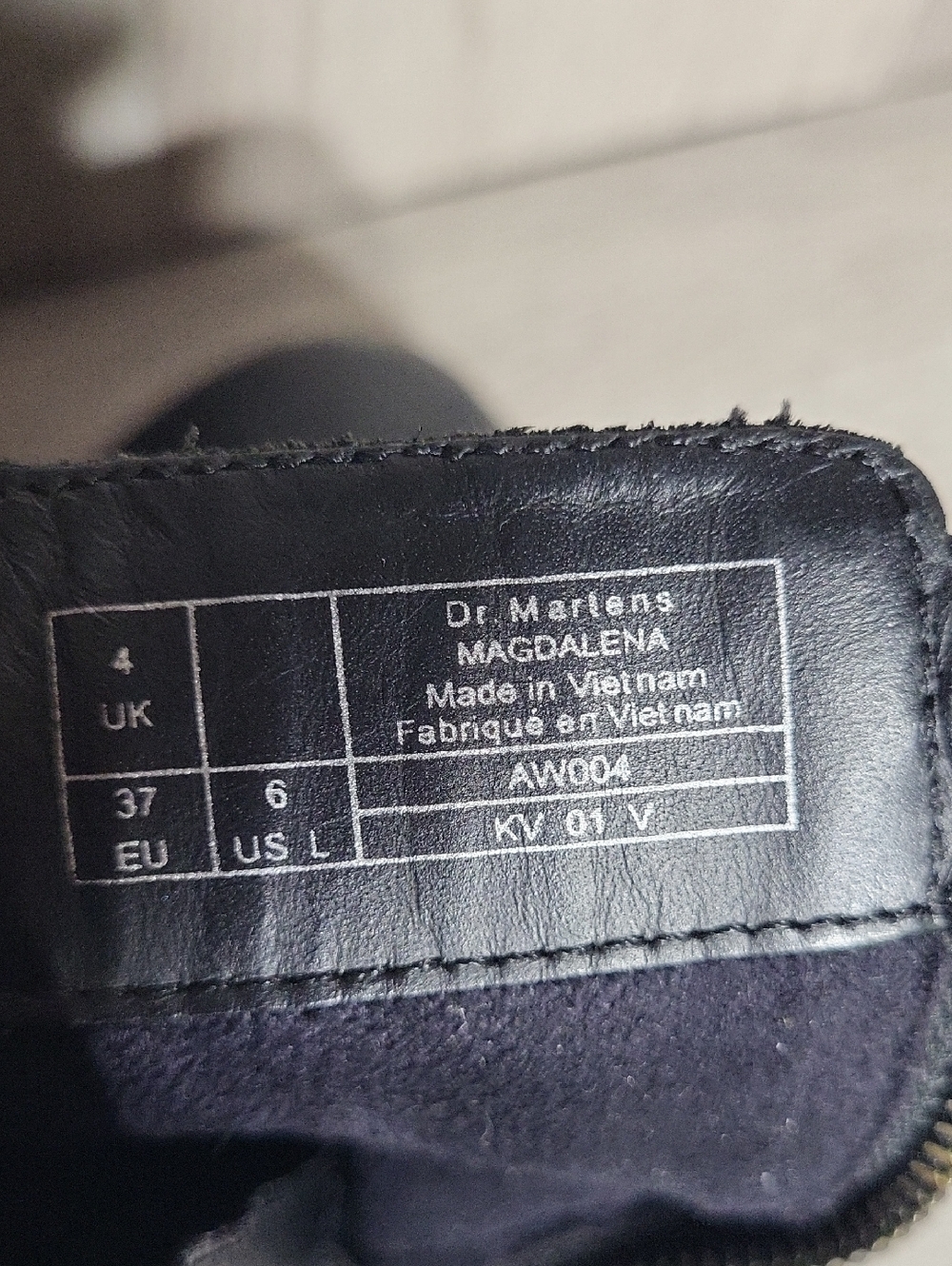Dr Martens Magdalena Womens 6 Leather Chelsea Ankle Boots Chunky Heel Moto Y2K - Picture 2 of 11